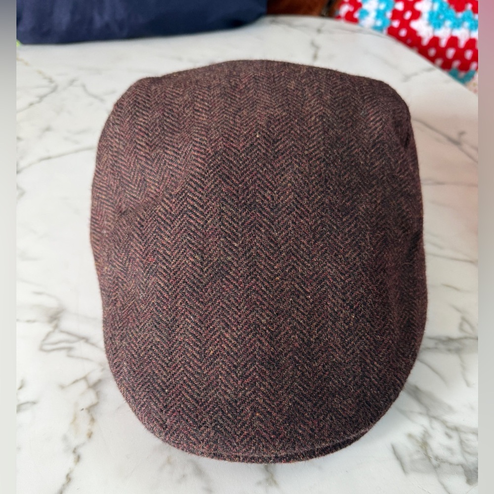 Stetson small/medium Classic Brown Herringbone Cap in good used condition